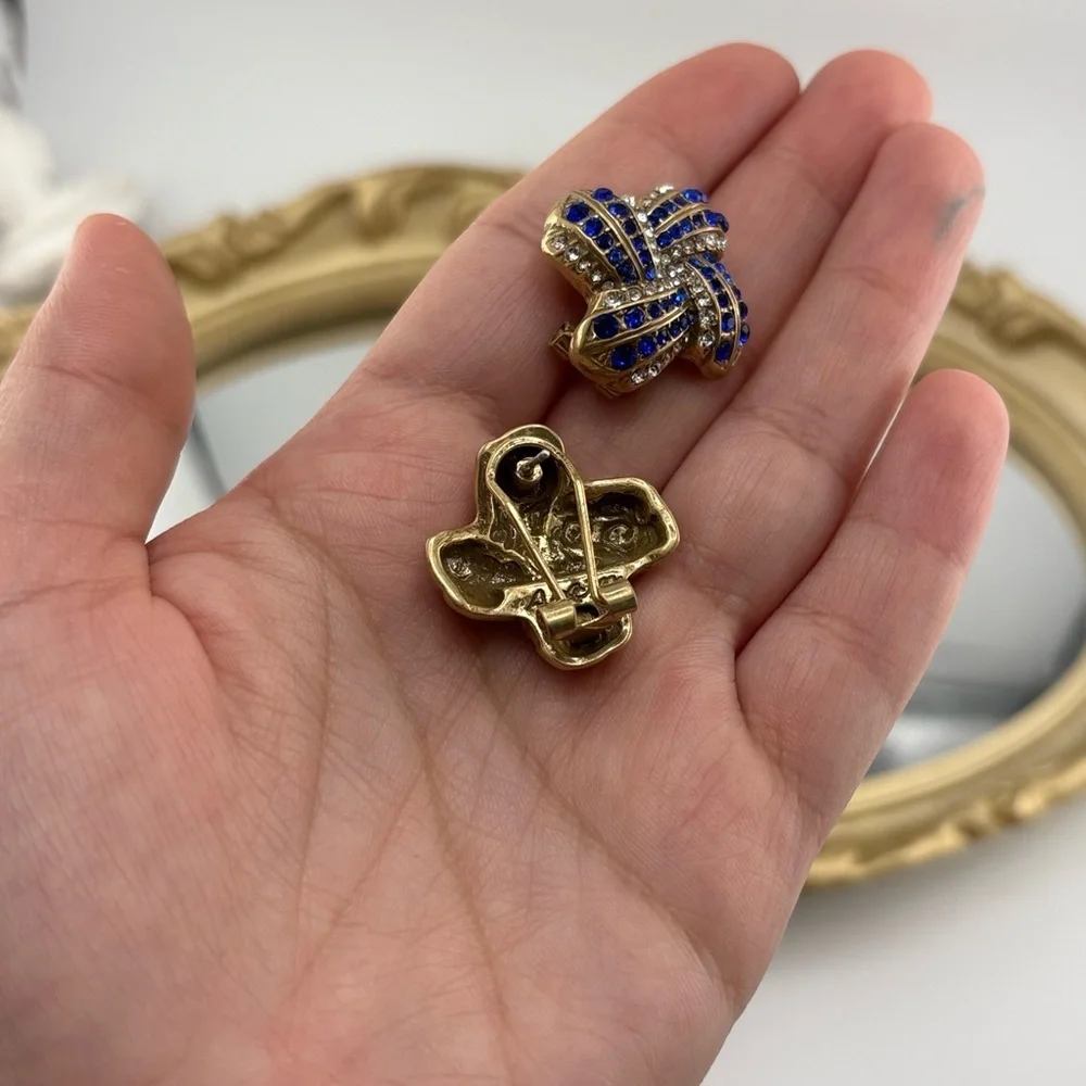 Cubic Zirconia Statement Stud Earrings – Blue & Clear Crystals ✨ - Picture 11 of 11